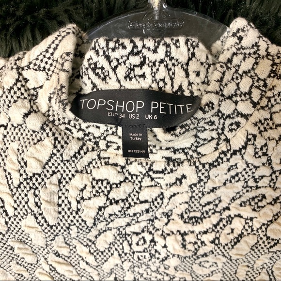 TOPSHOP PETITE Animal Print Jacquard Bodycon Dress - Picture 6 of 6